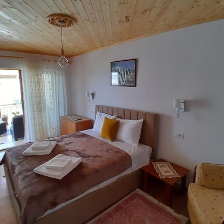 Guest House Ejona ジロカストラ エクステリア 写真